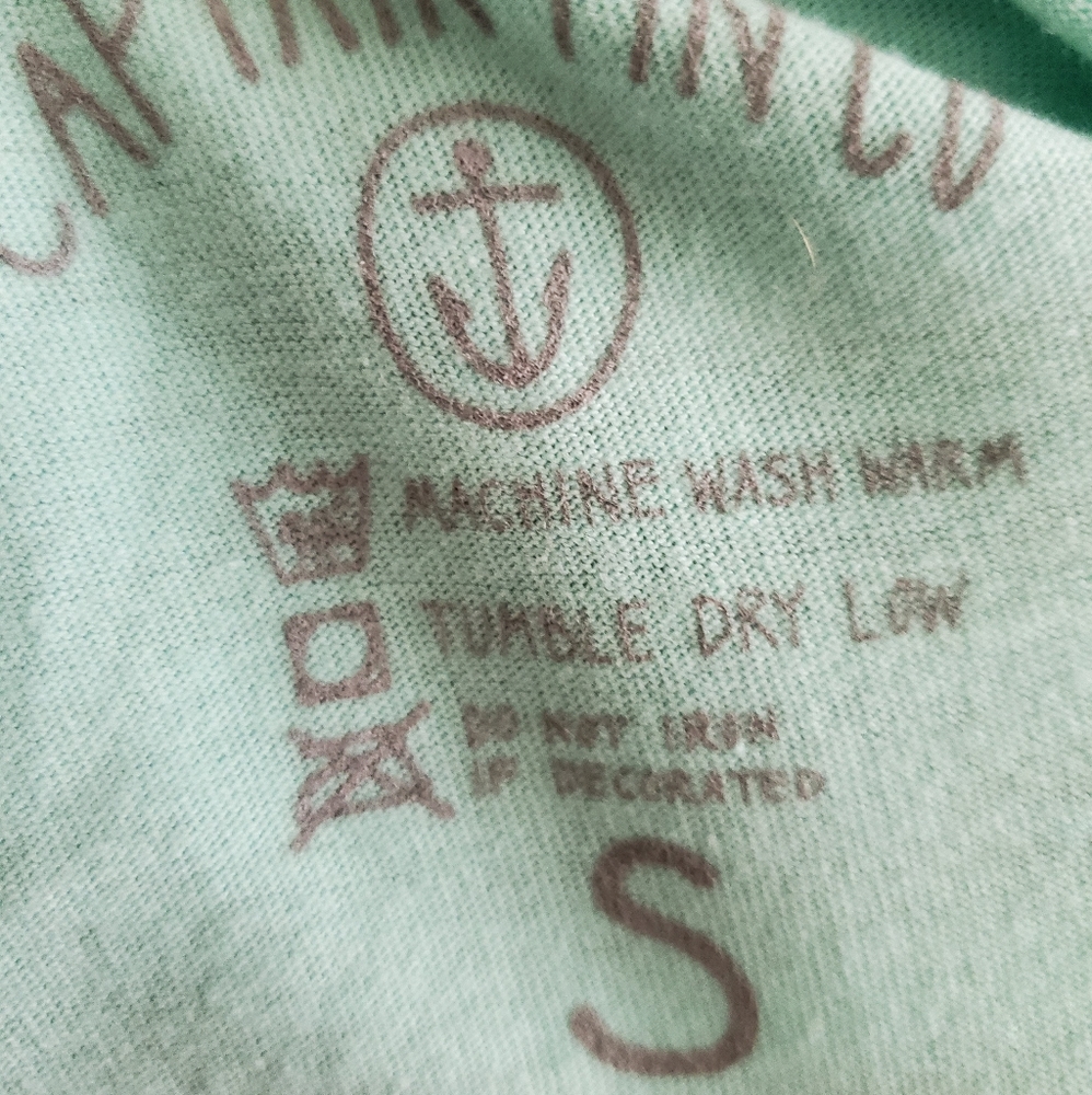 Captain Fin Co. T-shirt - Picture 2 of 2
